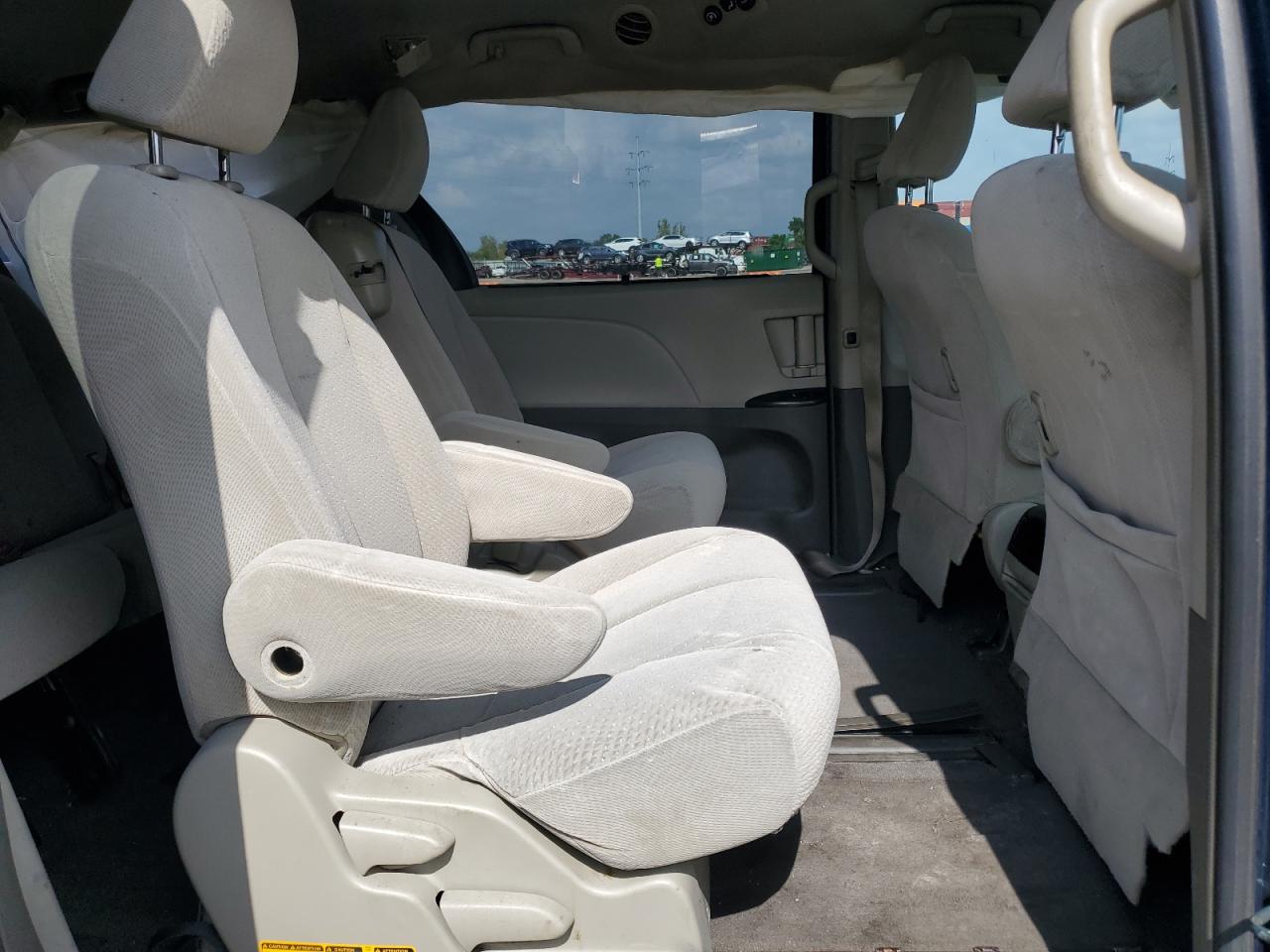 2011 Toyota Sienna Le VIN: 5TDKK3DC0BS063480 Lot: 81837745