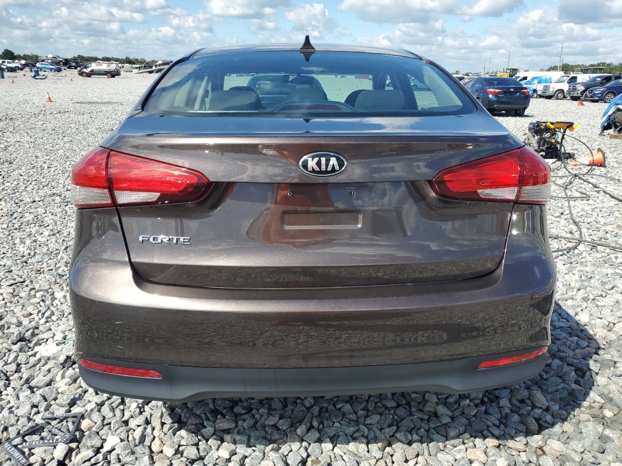 2018 Kia Forte Lx VIN: 3KPFK4A71JE219954 Lot: 84592455