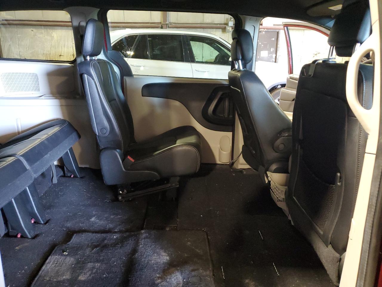 2018 Dodge Grand Caravan Sxt VIN: 2C4RDGCG4JR207317 Lot: 82150075