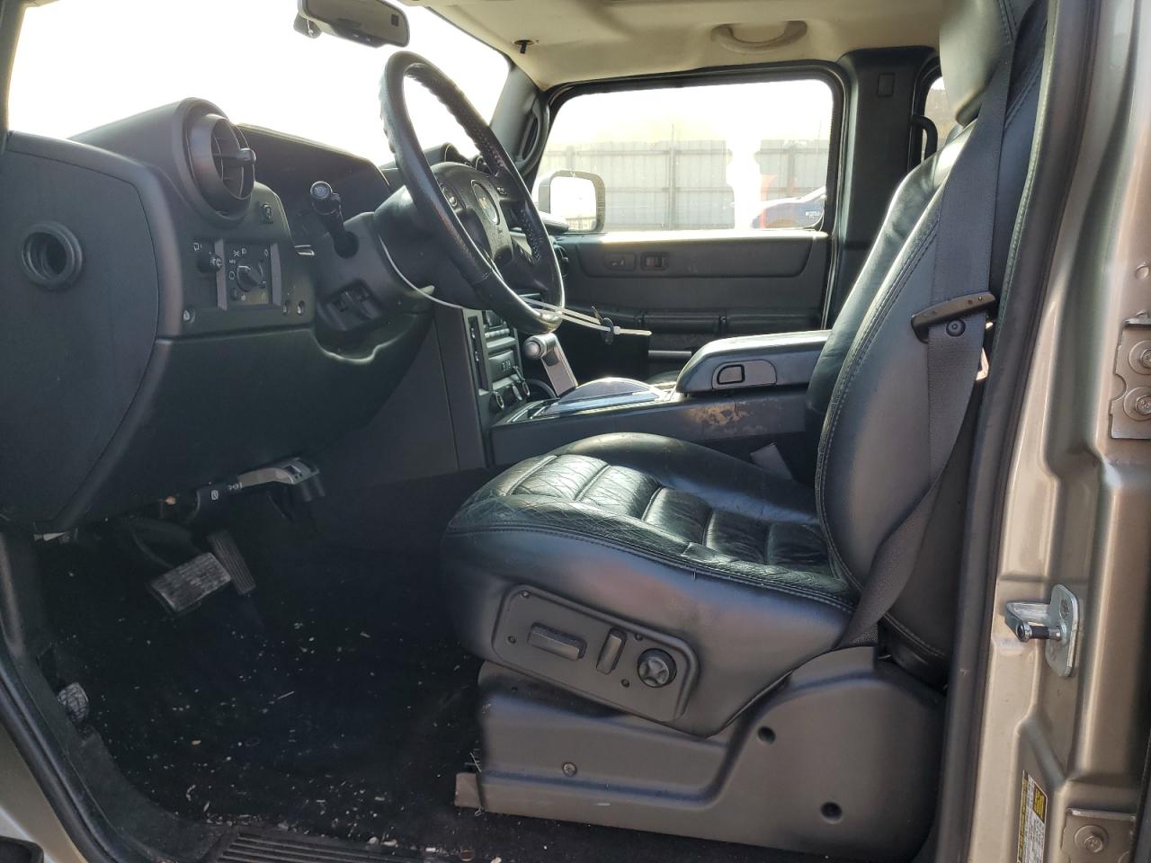 2005 Hummer H2 VIN: 5GRGN23U65H111864 Lot: 81324085