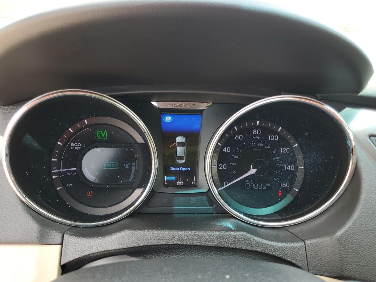 2013 Hyundai Sonata Hybrid VIN: KMHEC4A44DA084745 Lot: 81255785