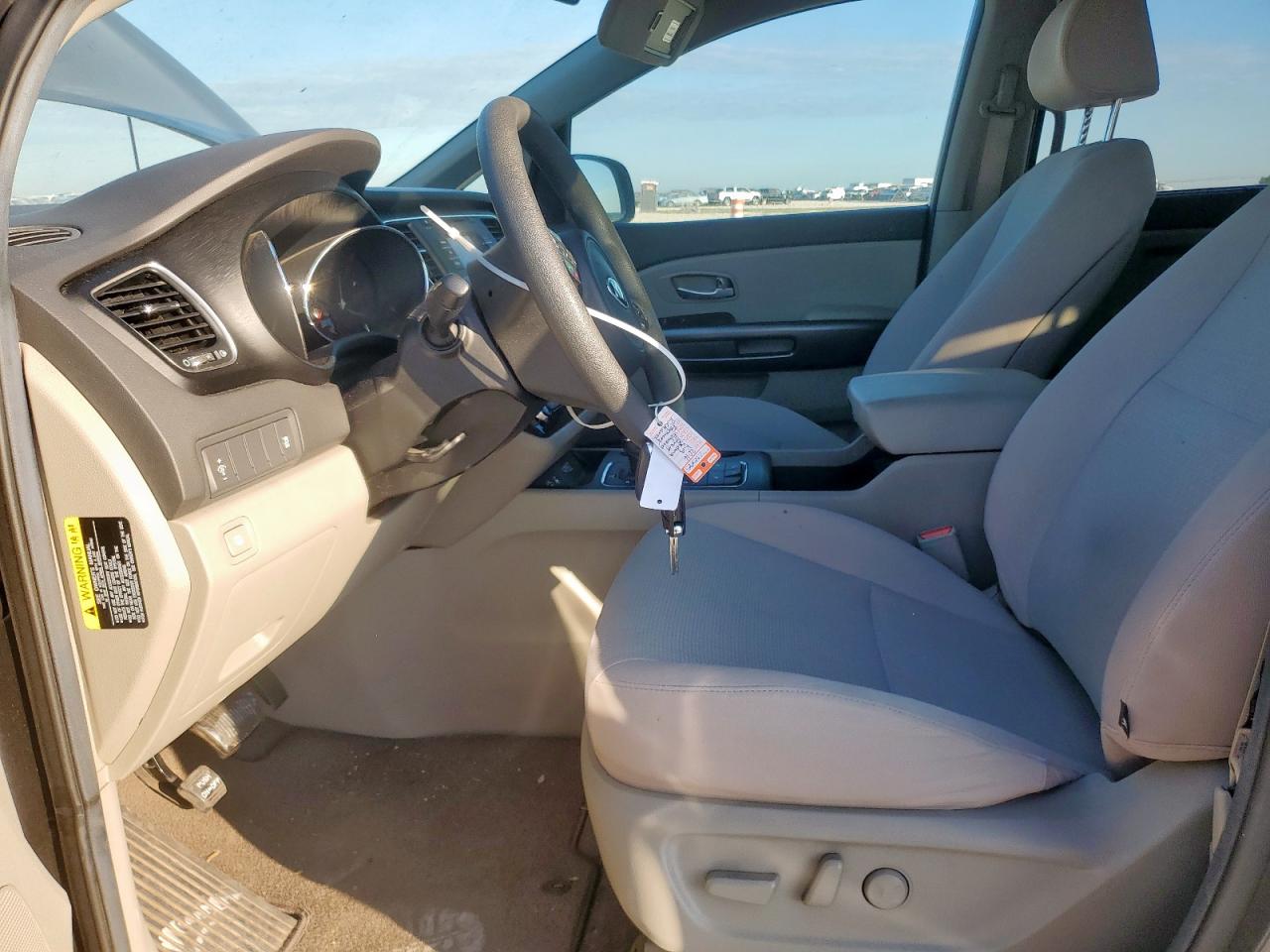2016 Kia Sedona Lx VIN: KNDMB5C10G6196252 Lot: 81655055