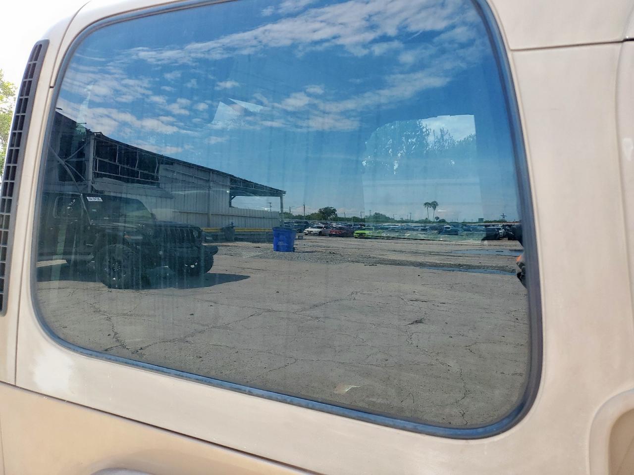 2000 Jeep Wrangler / Tj Sahara VIN: 1J4FA59S4YP757540 Lot: 81065595