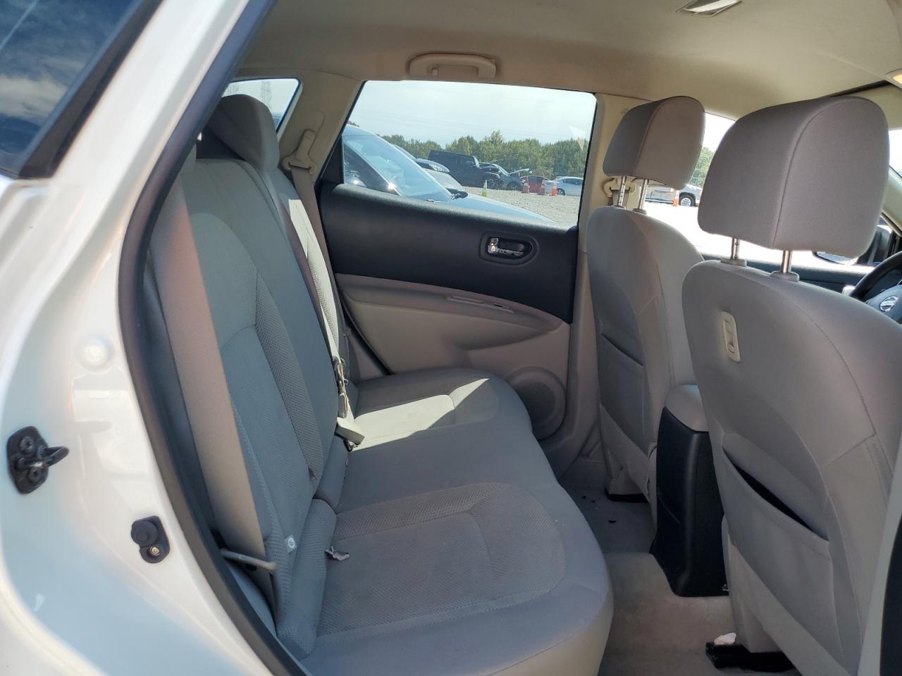 2014 Nissan Rogue Select S VIN: JN8AS5MTXEW103080 Lot: 81251365