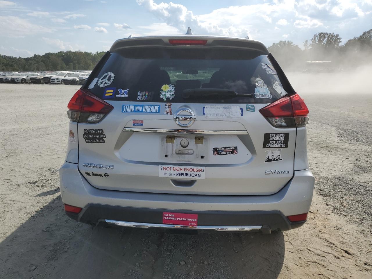 2018 Nissan Rogue S VIN: KNMAT2MV8JP589823 Lot: 83871175