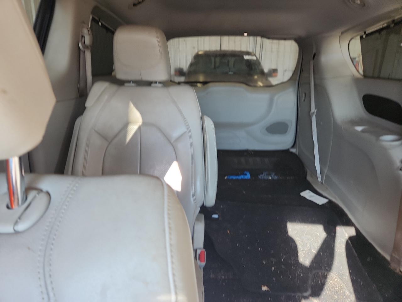 2018 Chrysler Pacifica Touring L VIN: 2C4RC1BG0JR171000 Lot: 81155575