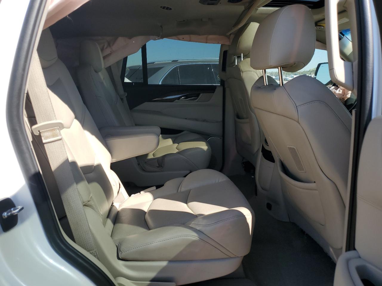 2018 Cadillac Escalade Luxury VIN: 1GYS4BKJ3JR112135 Lot: 70863045