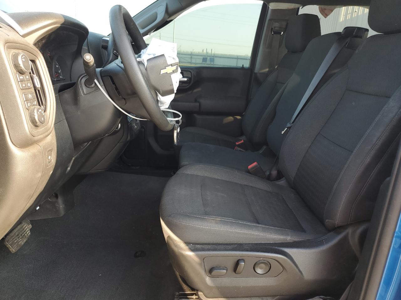 2022 Chevrolet Silverado K1500 Custom VIN: 1GCPDBEK1NZ550562 Lot: 80619755