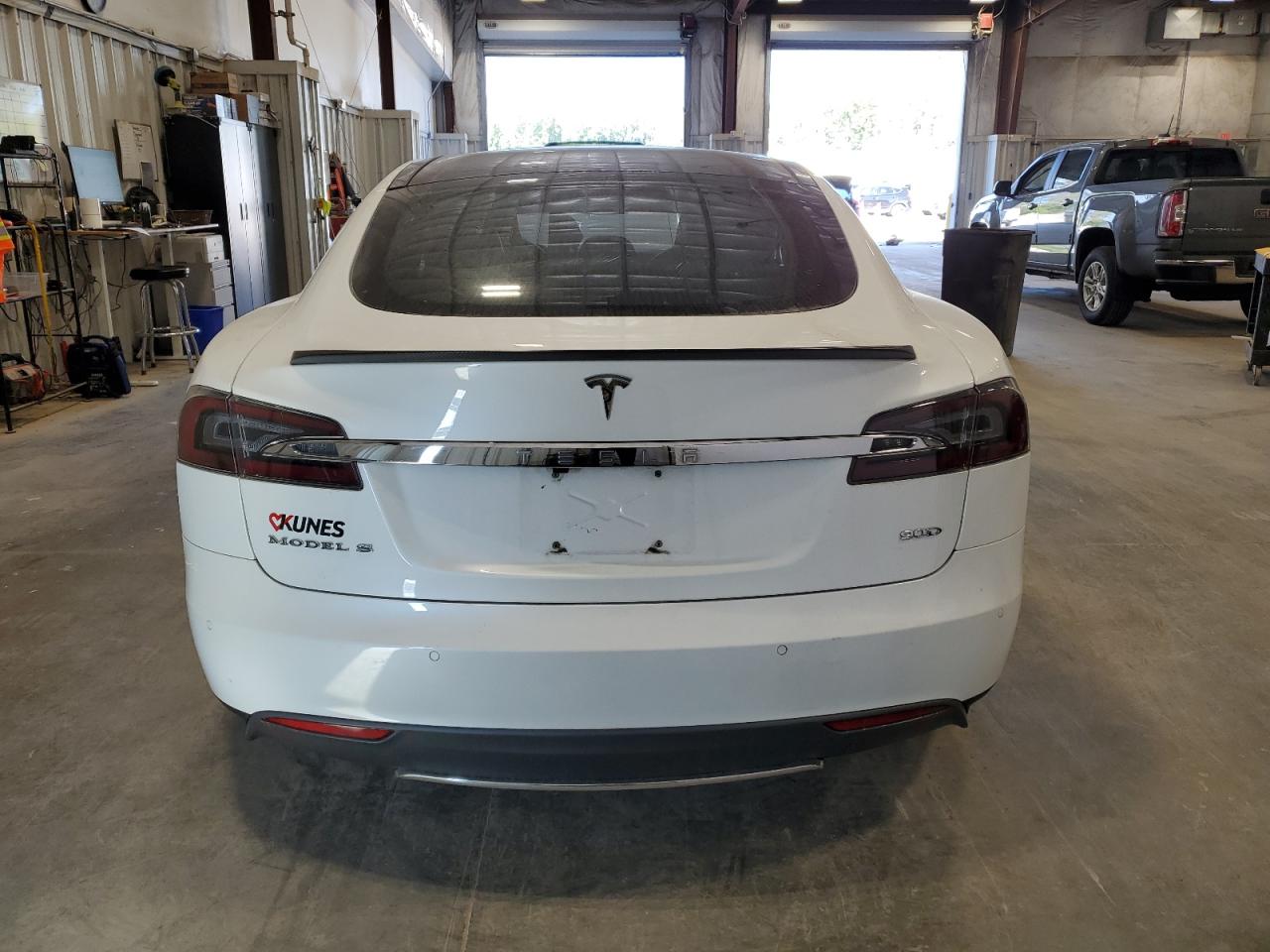 2016 Tesla Model S VIN: 5YJSA1E25GF128509 Lot: 80214765