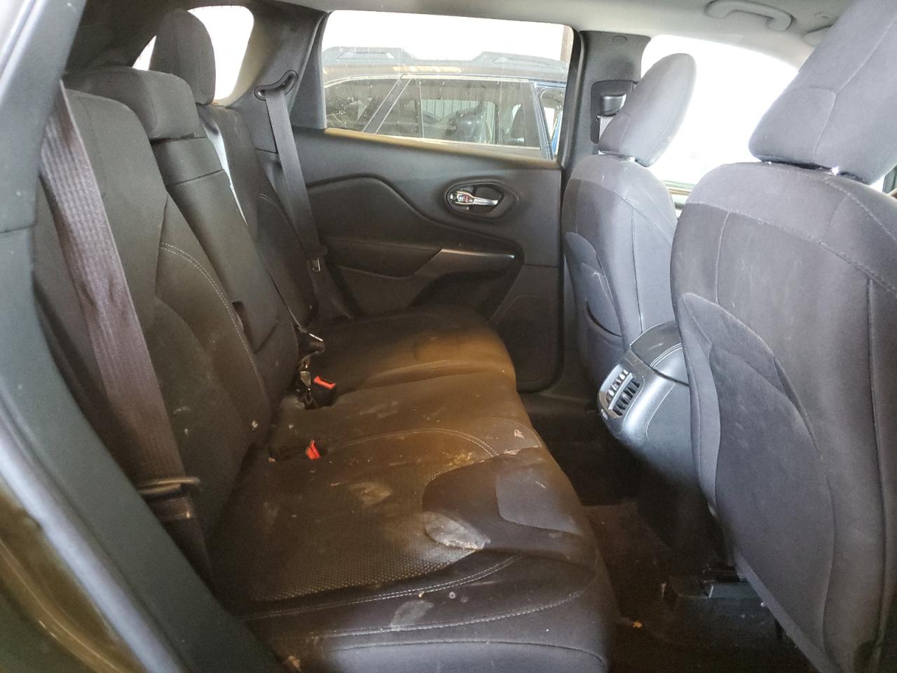 2019 Jeep Cherokee Latitude VIN: 1C4PJLCB1KD114787 Lot: 71708135