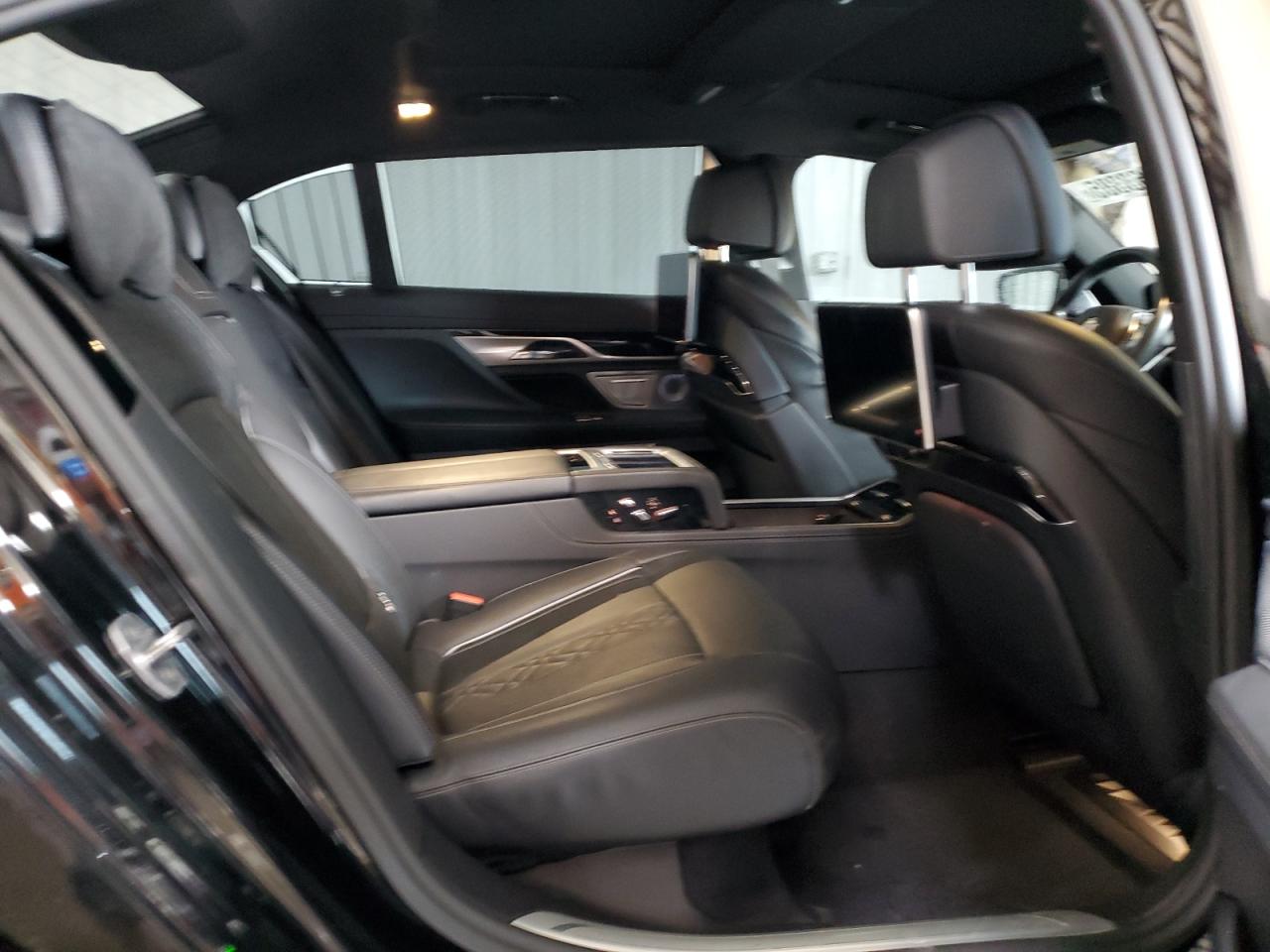 2017 BMW Alpina B7 VIN: WBA7F2C57HG543765 Lot: 83963385