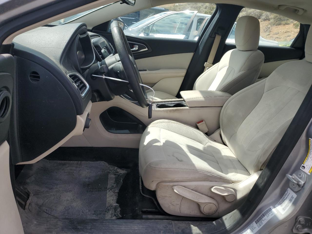 2015 Chrysler 200 Limited VIN: 1C3CCCAB7FN691596 Lot: 70909005