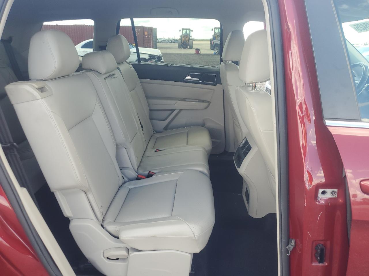2018 Volkswagen Atlas Se VIN: 1V2DR2CA4JC558990 Lot: 81848425