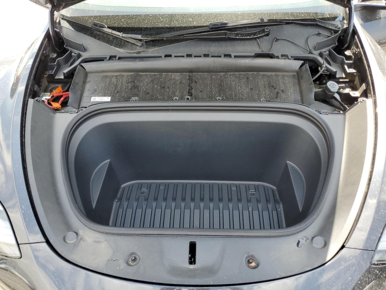 2025 Tesla Model Y VIN: 7SAYGAEE7SF305480 Lot: 70413335