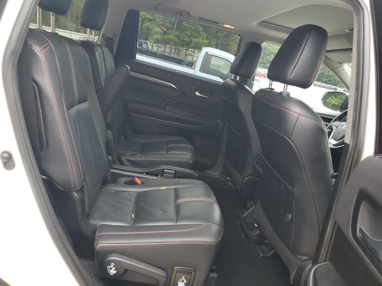 2019 Toyota Highlander Se VIN: 5TDJZRFH5KS609452 Lot: 80333045