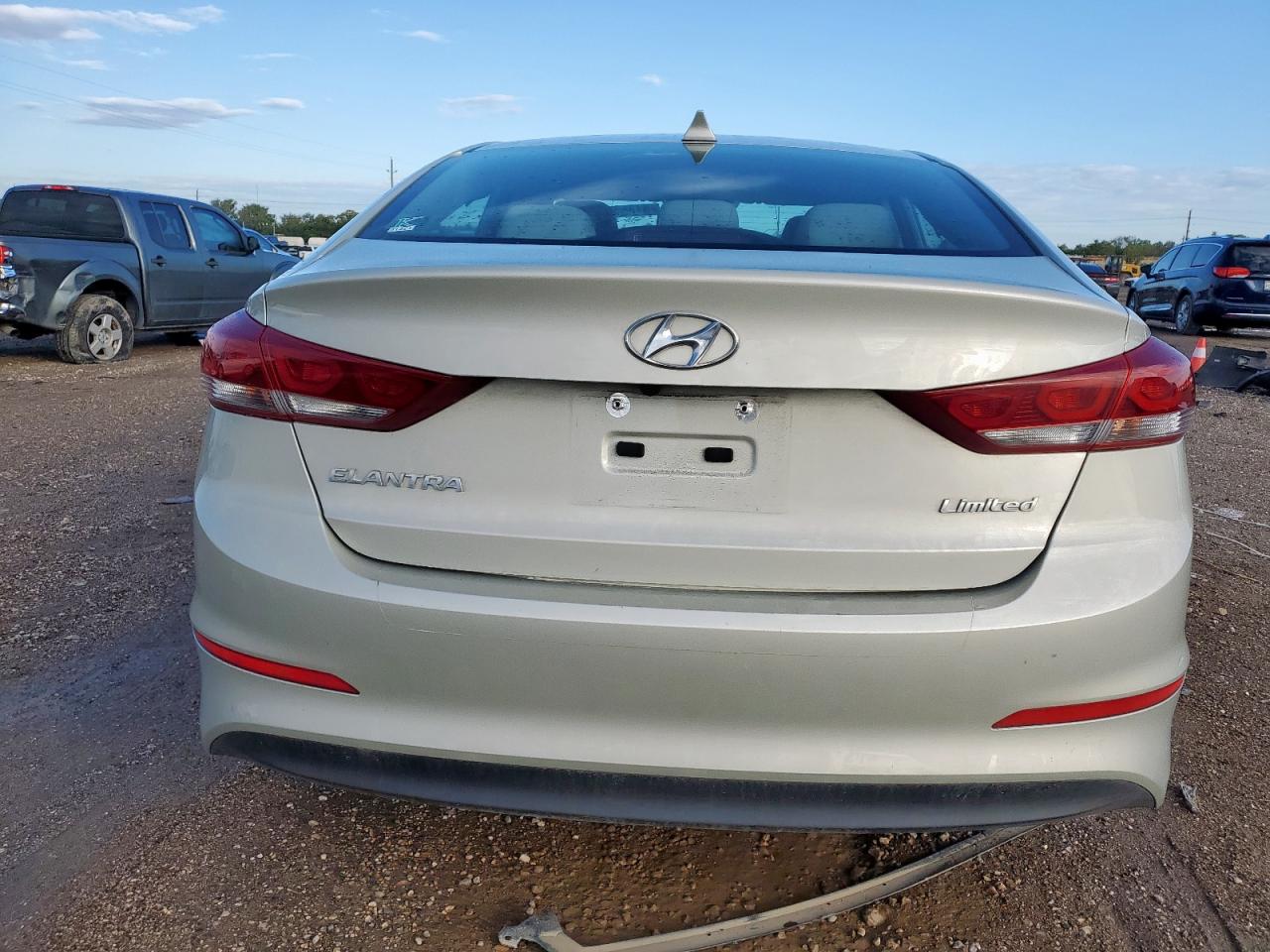 2017 Hyundai Elantra Se VIN: 5NPD84LF8HH004801 Lot: 81387125
