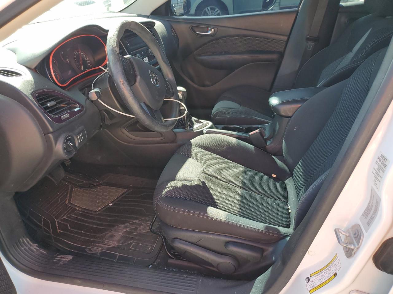 2015 Dodge Dart Sxt VIN: 1C3CDFBB4FD315019 Lot: 81155405