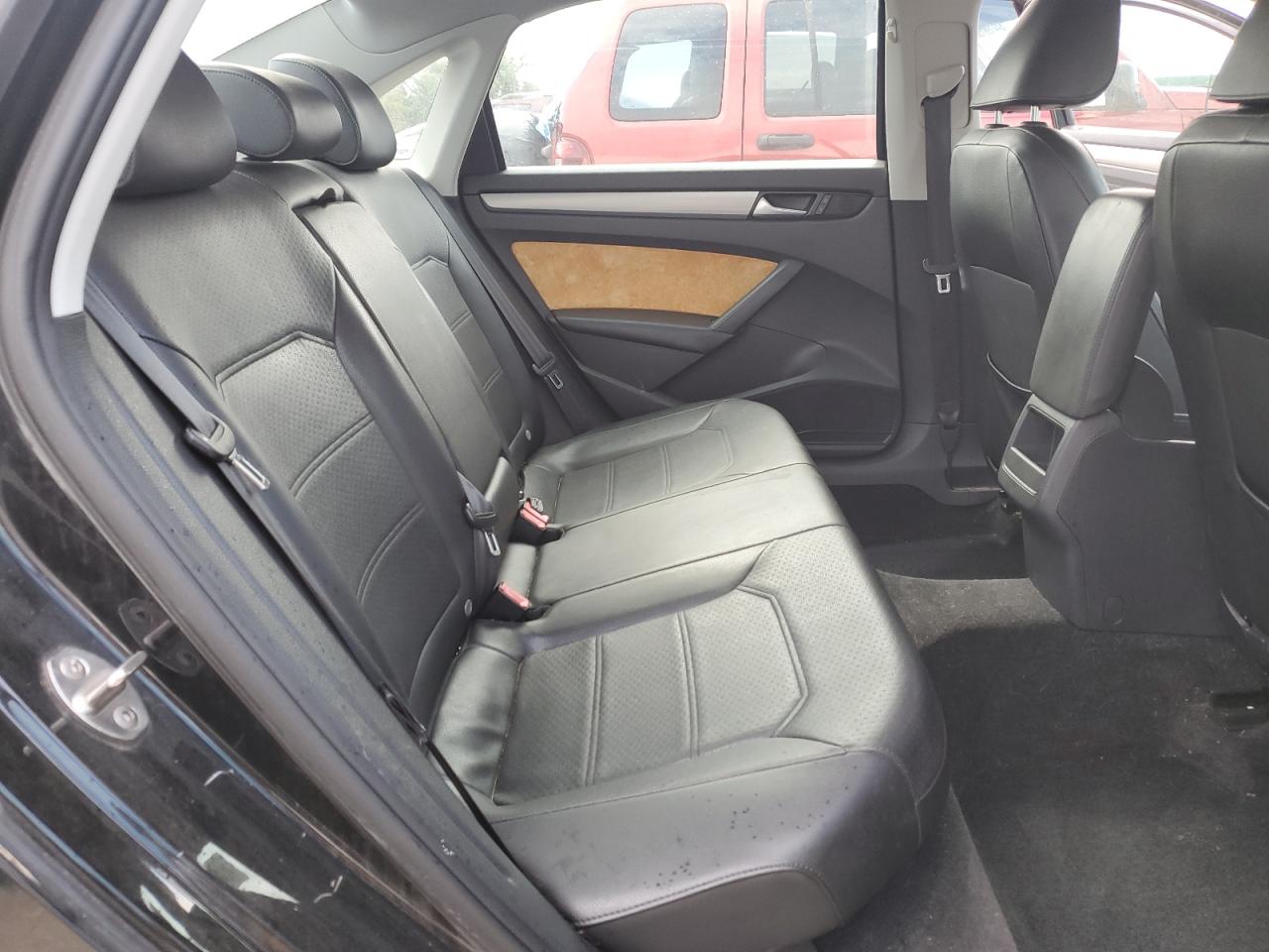 2015 Volkswagen Passat S VIN: 1VWAT7A36FC097562 Lot: 81936535