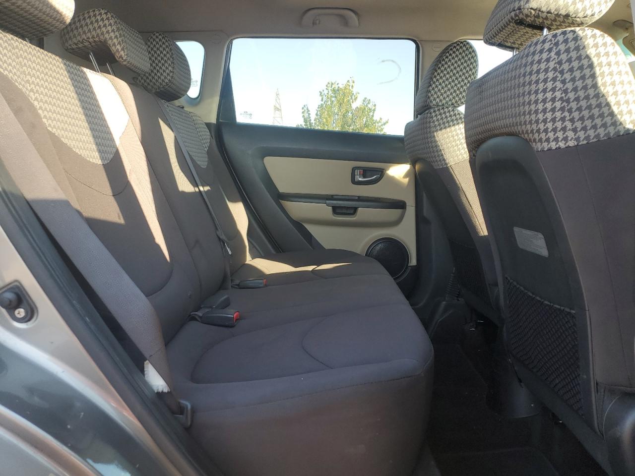 2013 Kia Soul + VIN: KNDJT2A65D7558773 Lot: 80434205