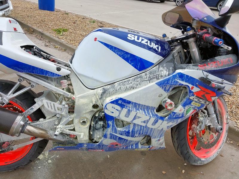 2001 SUZUKI GSX-R750 K1 