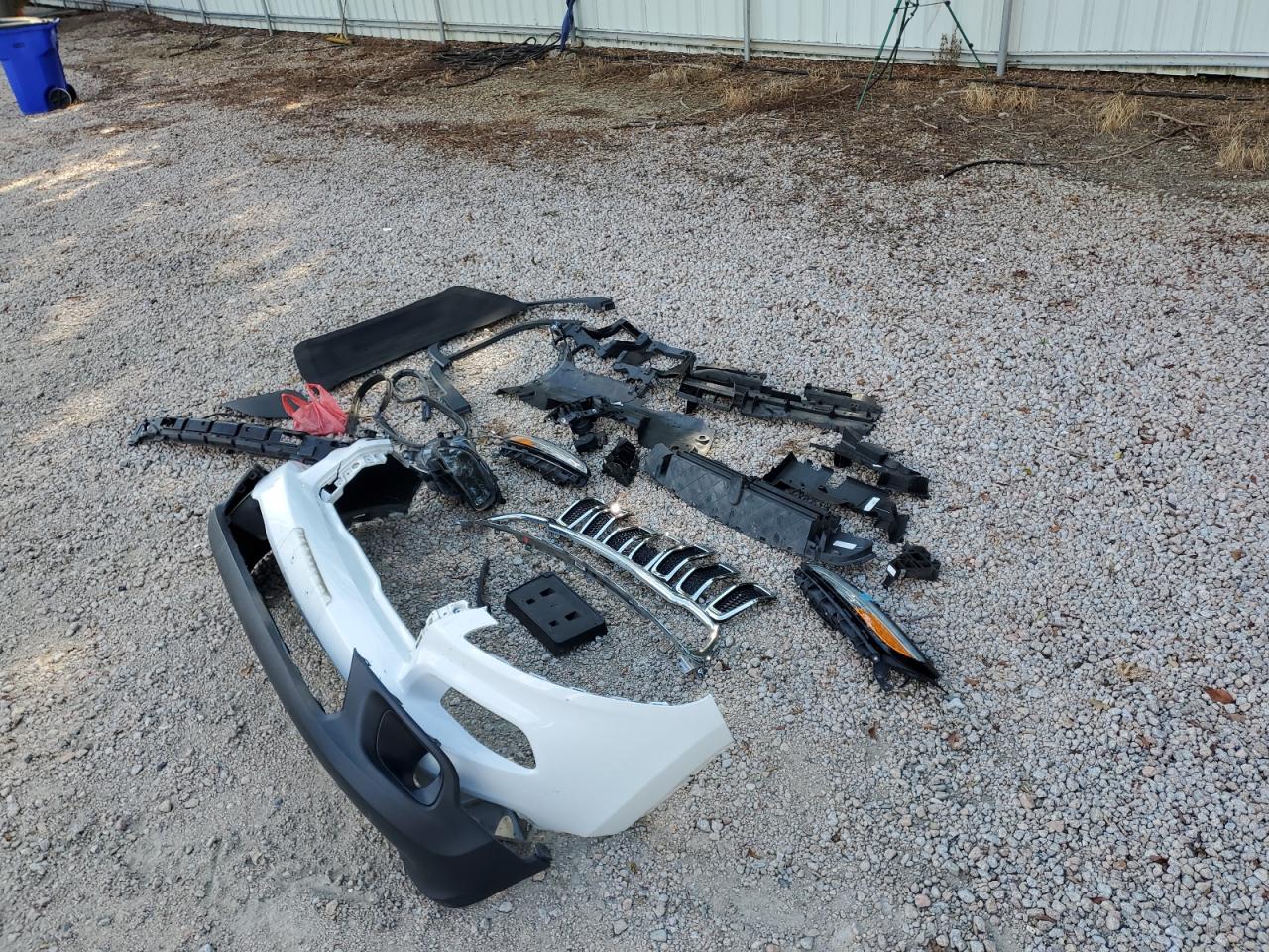 2018 Jeep Cherokee Limited VIN: 1C4PJLDB3JD565930 Lot: 81295825