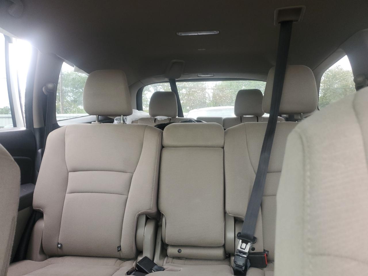 2017 Honda Pilot Lx VIN: 5FNYF5H12HB023630 Lot: 81369765