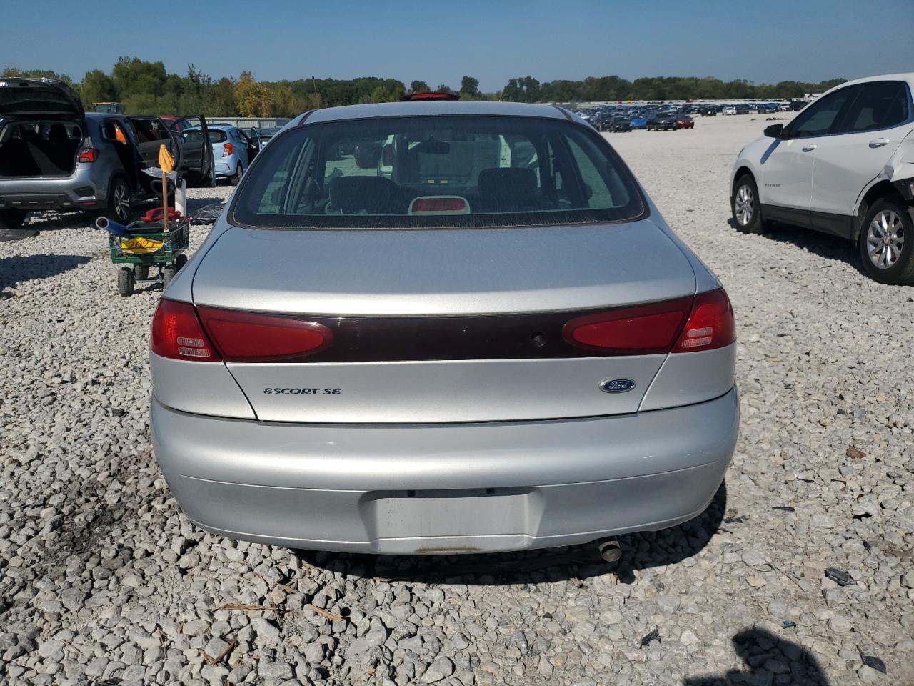 2002 Ford Escort VIN: 3FAFP13P82R211766 Lot: 83828435