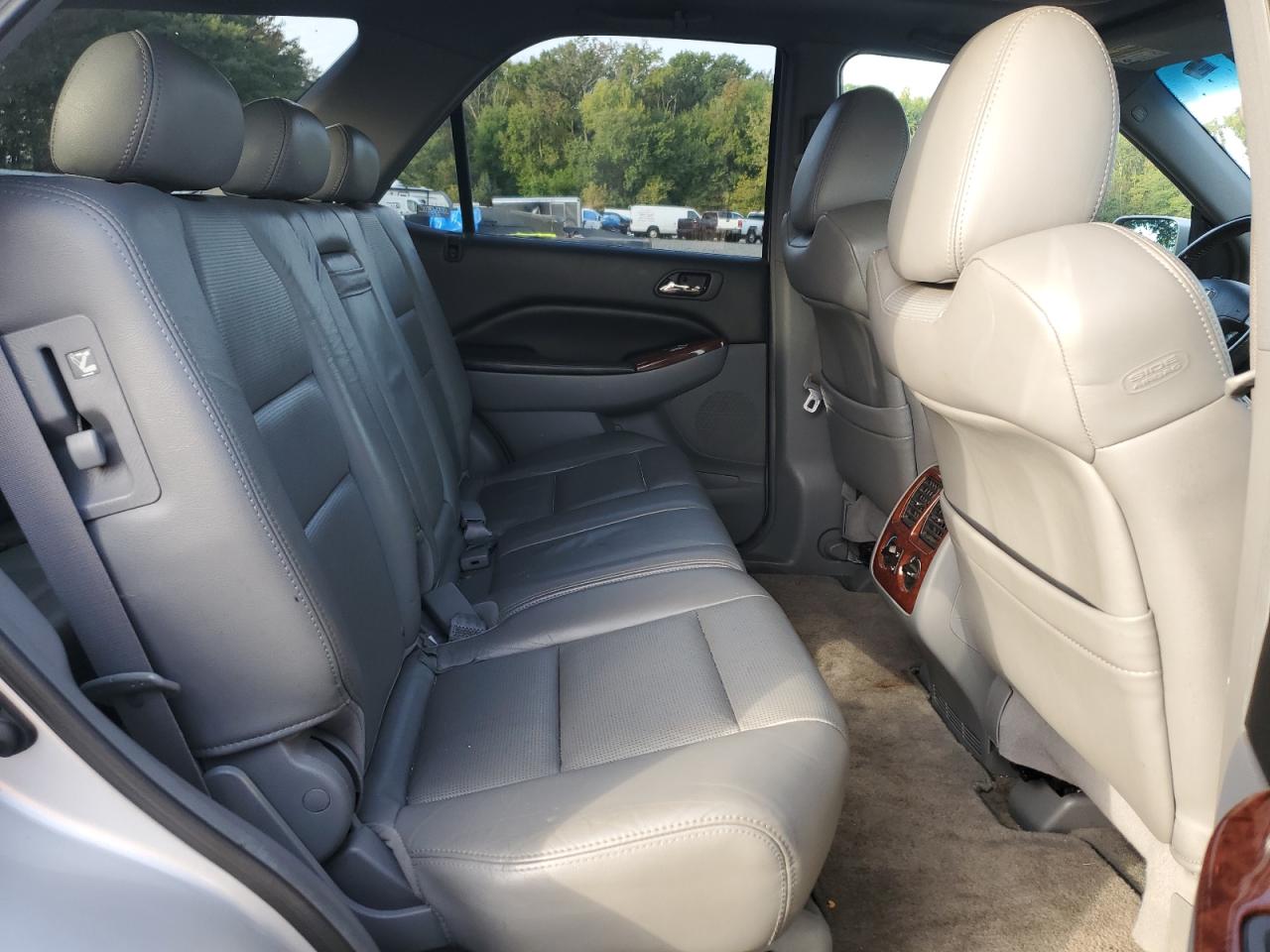 2005 Acura Mdx Touring VIN: 2HNYD18965H532690 Lot: 81564545