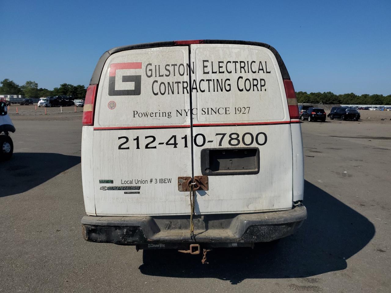 2011 Chevrolet Express G2500 VIN: 1GCWGFCA7B1126575 Lot: 81017105