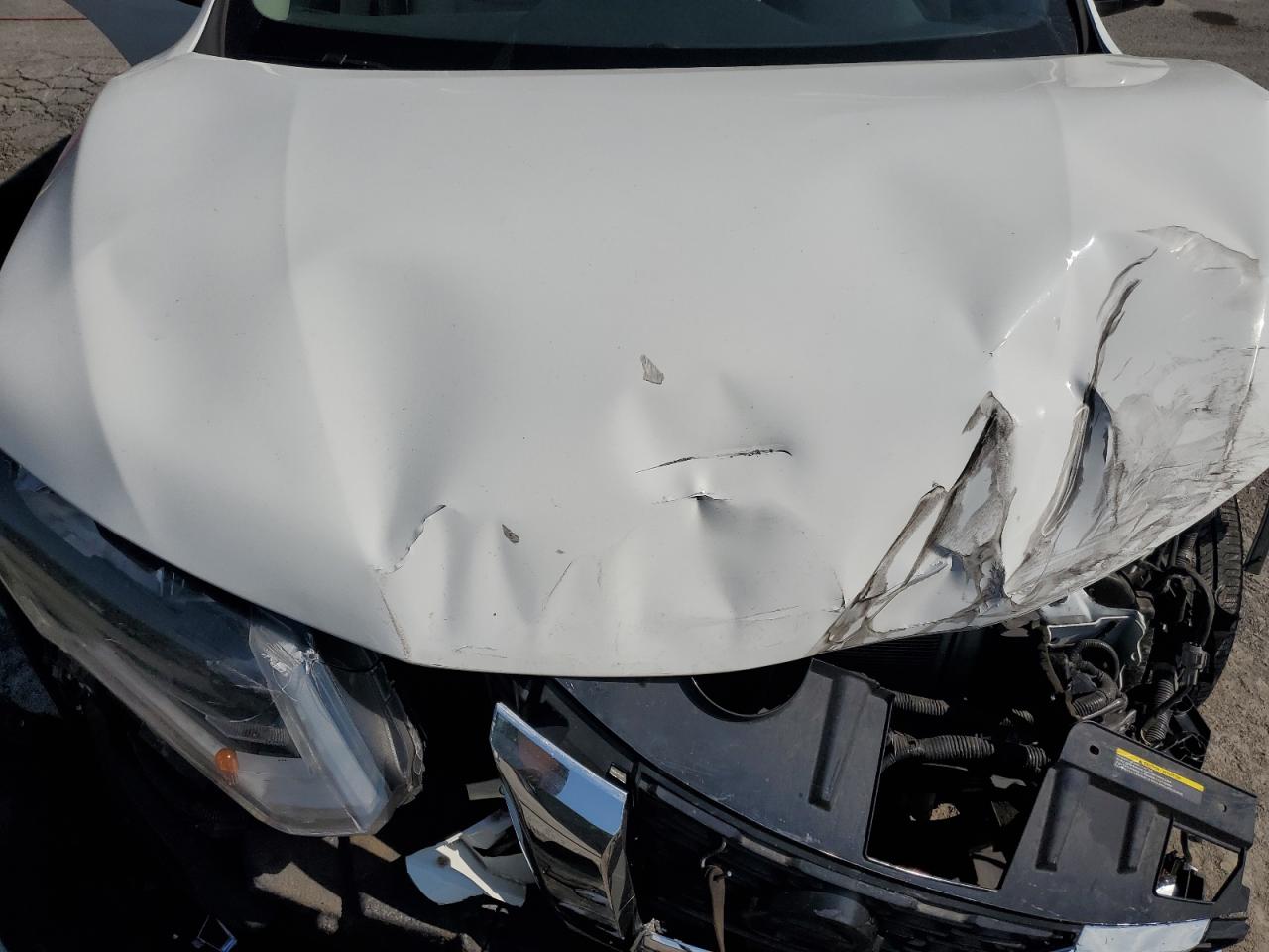 2017 Nissan Rogue S VIN: KNMAT2MV2HP564605 Lot: 80353015