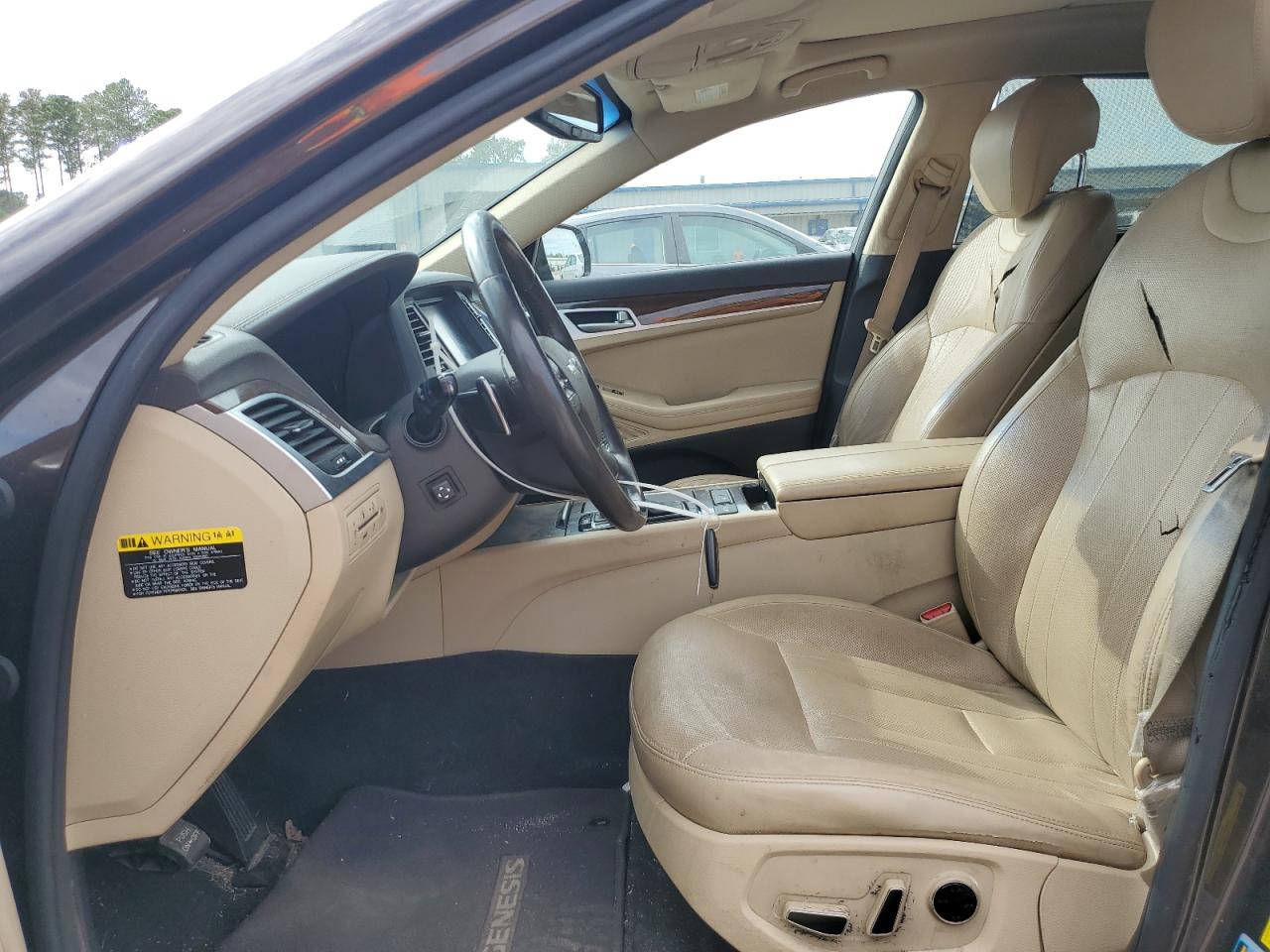 2016 Hyundai Genesis 3.8L VIN: KMHGN4JE6GU117839 Lot: 81731745