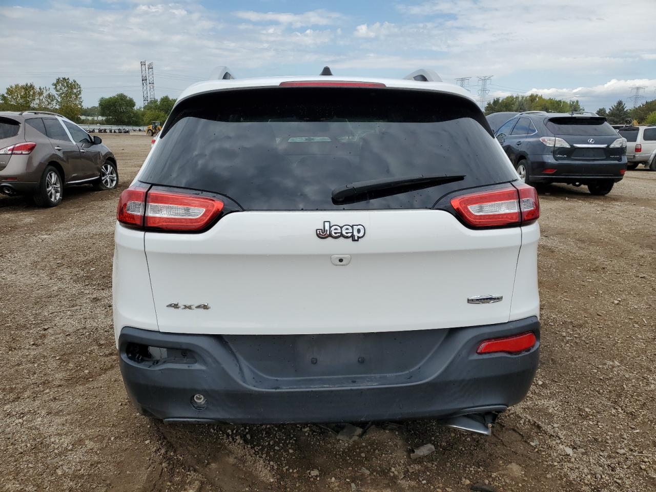 2016 Jeep Cherokee Latitude VIN: 1C4PJMCS9GW193756 Lot: 81449535