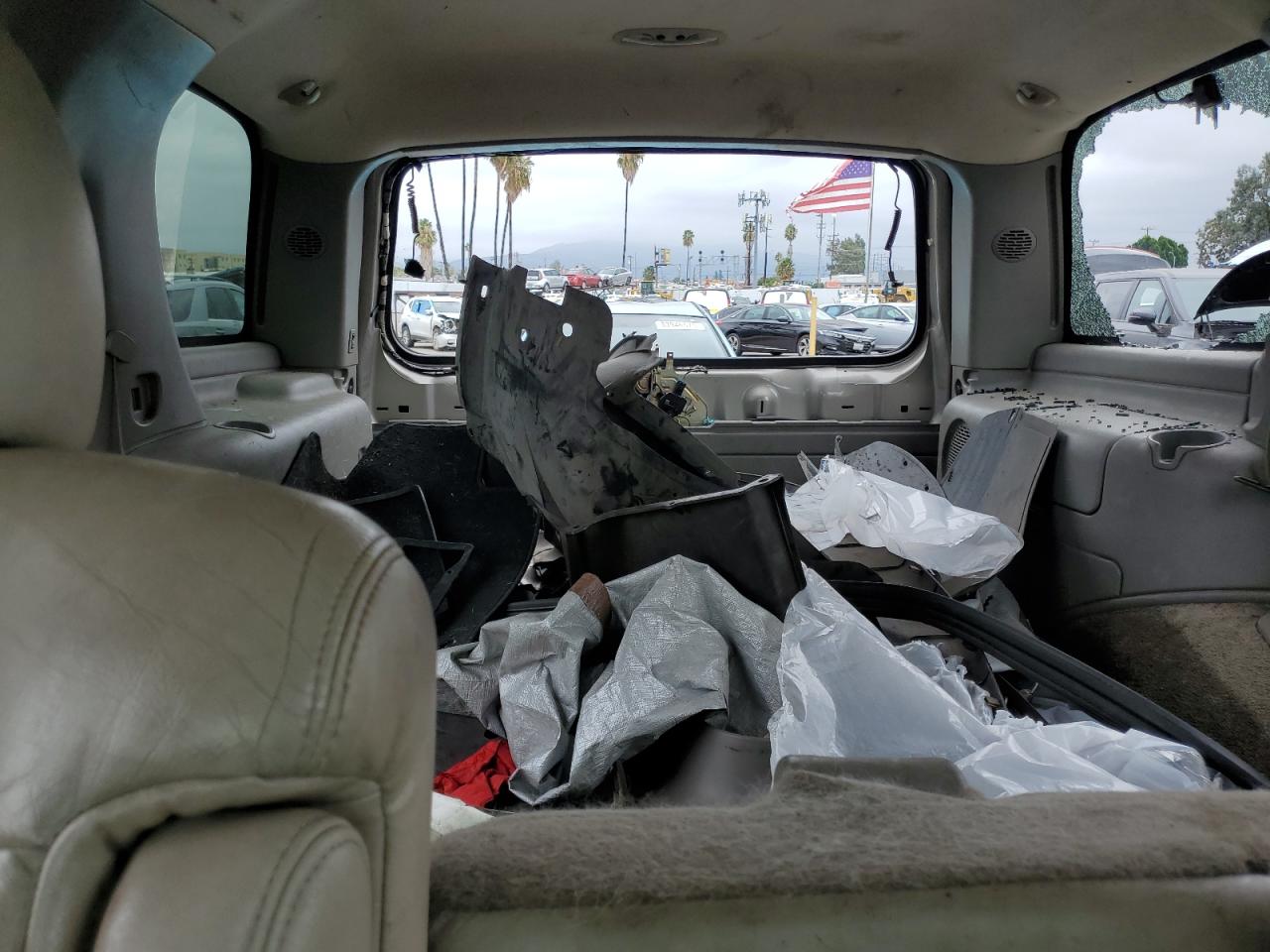 2001 GMC Yukon VIN: 1GKEK13T91R223196 Lot: 84398055