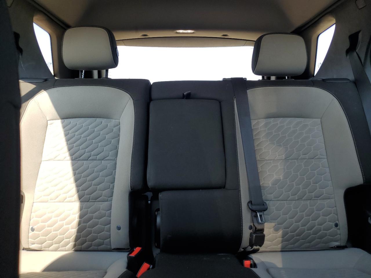 2020 Chevrolet Equinox Ls VIN: 2GNAXHEV5L6197592 Lot: 81654275