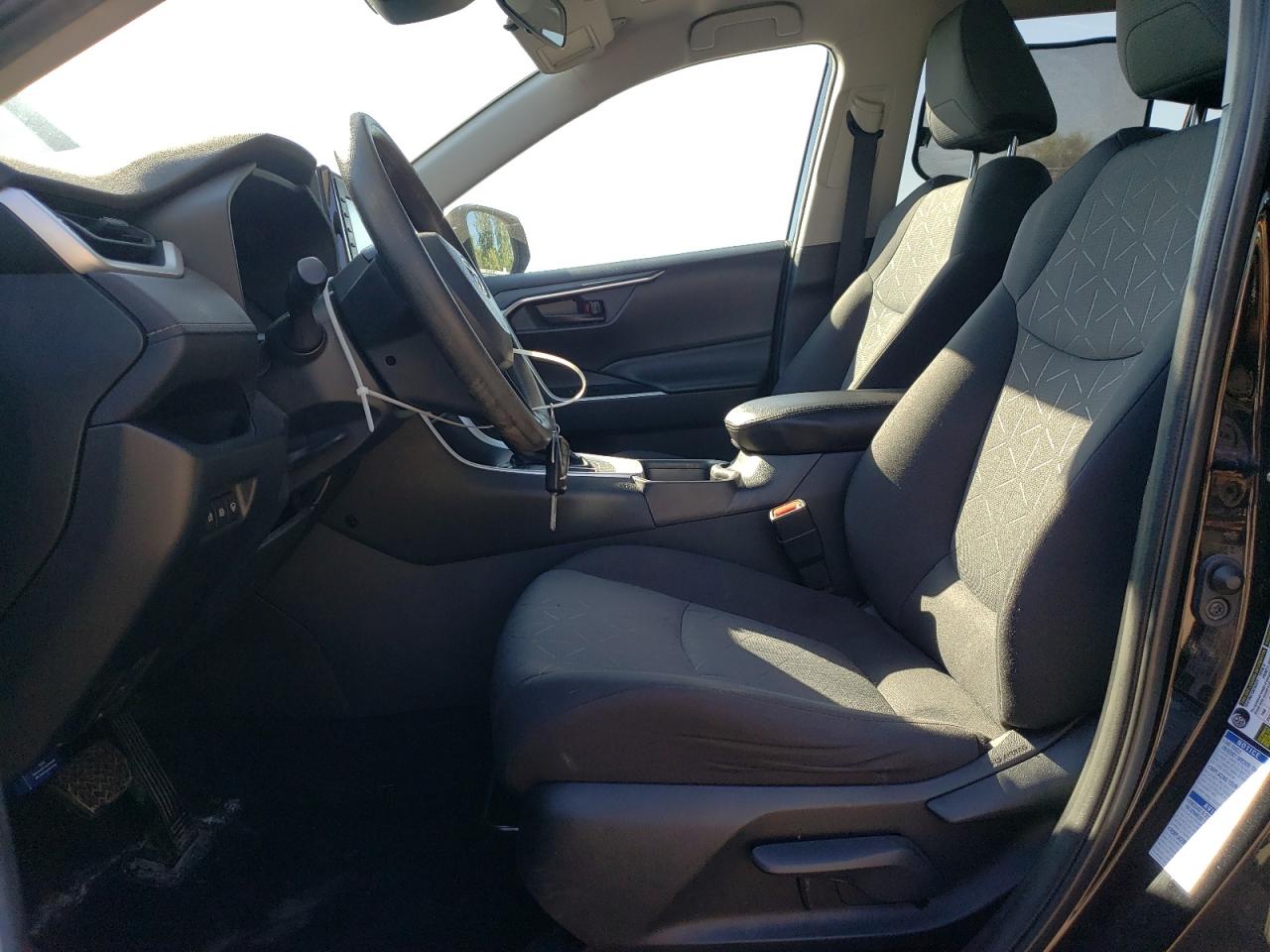 2020 Toyota Rav4 Le VIN: 2T3B1RFV4LC116820 Lot: 80887445