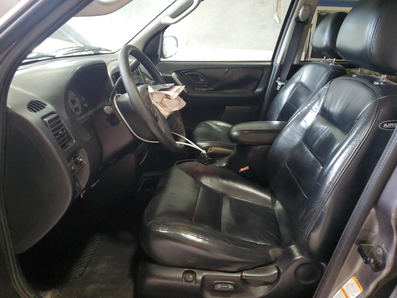 2003 Ford Escape Limited VIN: 1FMCU94153KB88916 Lot: 81922945