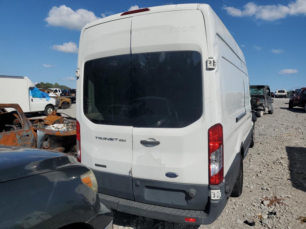 2017 Ford Transit T-250 VIN: 1FTYR3XV0HKA48352 Lot: 84471035