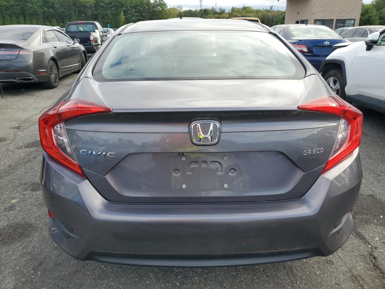 2018 Honda Civic Lx VIN: 19XFC2F55JE200266 Lot: 81009815