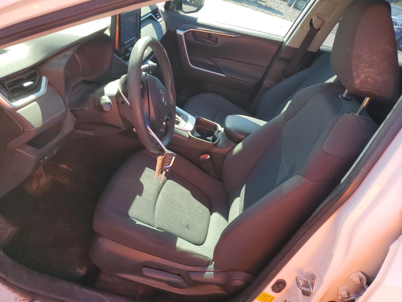 2021 Toyota Rav4 Le VIN: JTMG1RFV8MD070864 Lot: 84016295