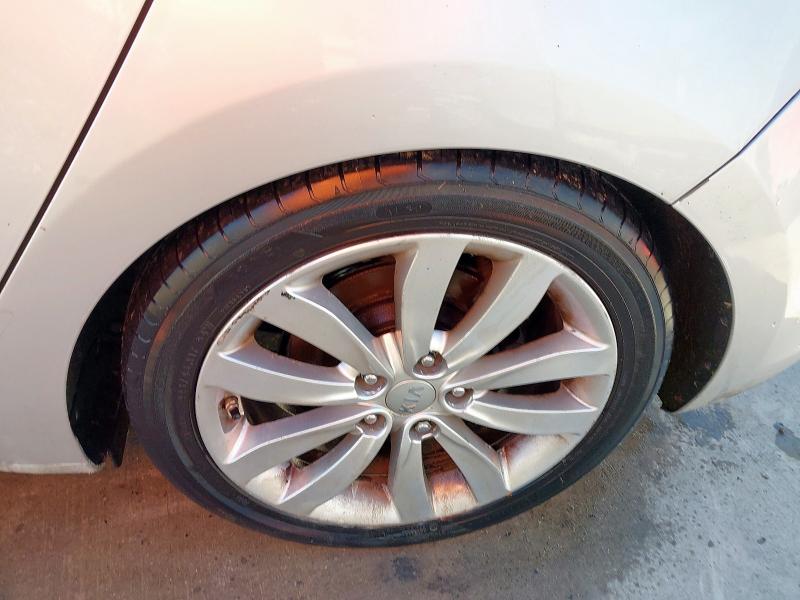 2016 KIA CARENS 3