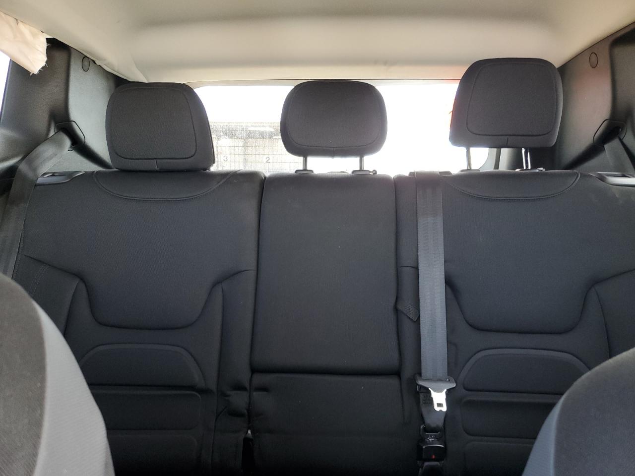 2017 Jeep Renegade Latitude VIN: ZACCJBBB5HPE93930 Lot: 80569965