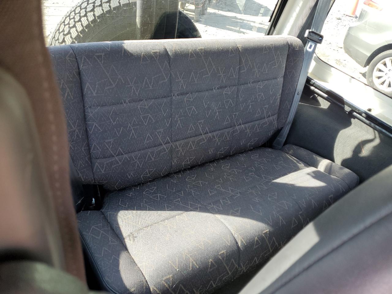 2001 Jeep Wrangler / Tj Sport VIN: 1J4FA49S31P305269 Lot: 80110145