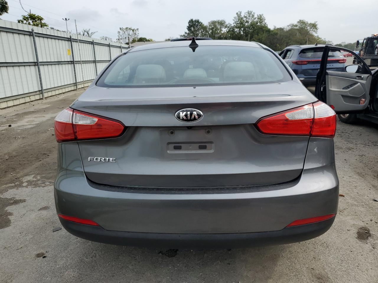 2016 Kia Forte Lx VIN: KNAFX4A62G5602490 Lot: 81422415