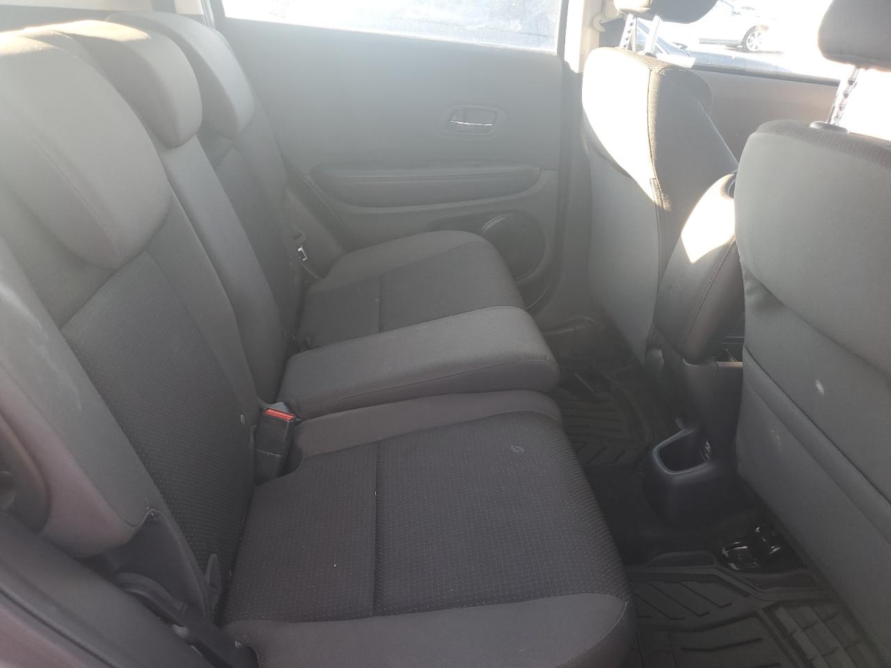 2020 Honda Hr-V Lx VIN: 3CZRU6H34LM738361 Lot: 71094005