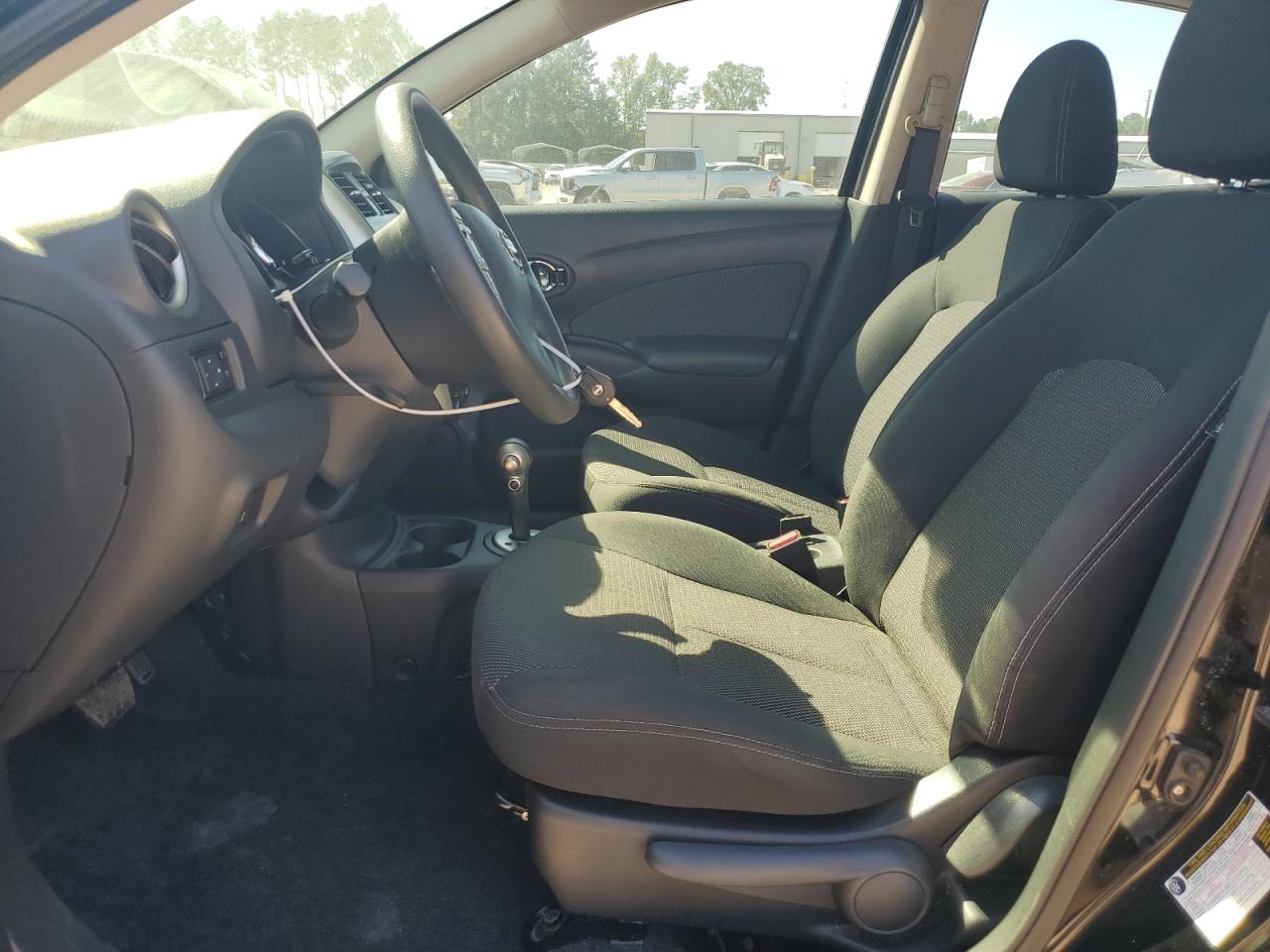 2015 Nissan Versa S VIN: 3N1CN7APXFL946138 Lot: 71202305