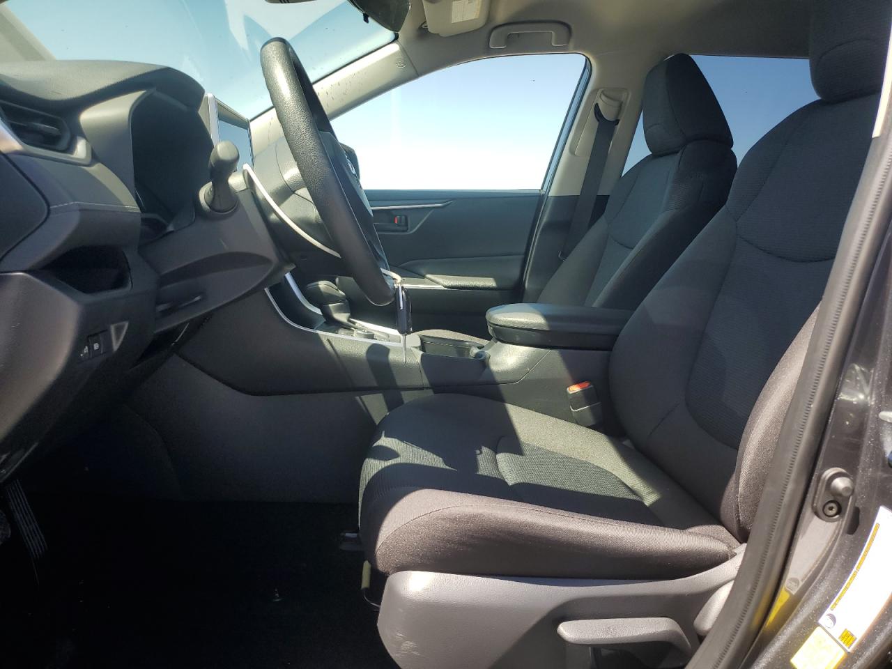 2025 Toyota Rav4 Le VIN: JTMMWRFV6SD292384 Lot: 71930025