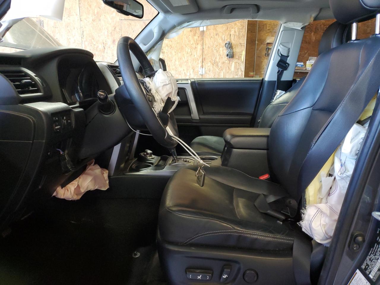 2017 Toyota 4Runner Sr5/Sr5 Premium VIN: JTEBU5JRXH5444939 Lot: 81006175