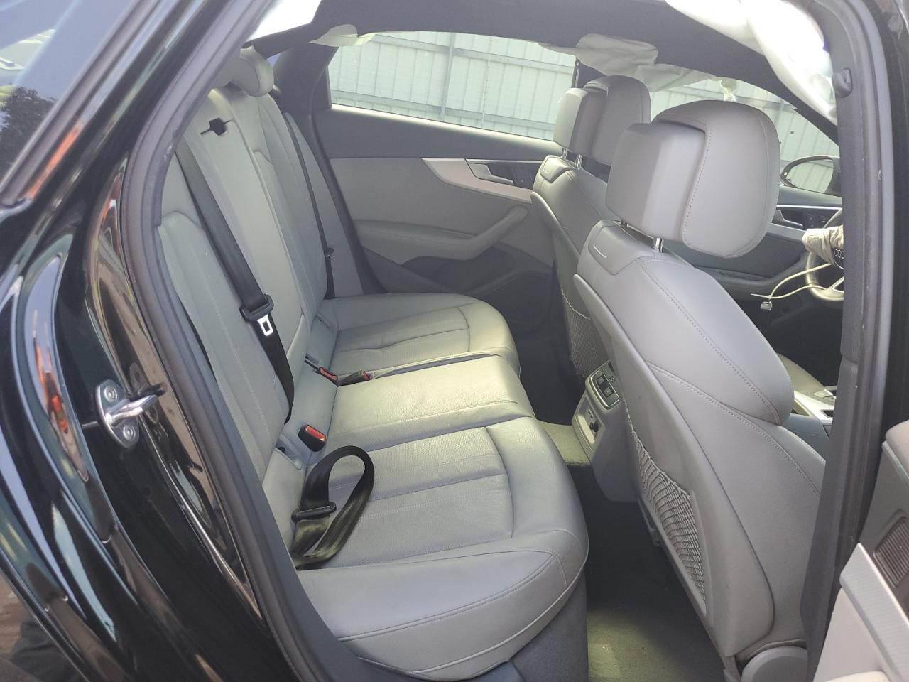 2019 Audi A4 Premium Plus VIN: WAUENAF4XKA008740 Lot: 71391175