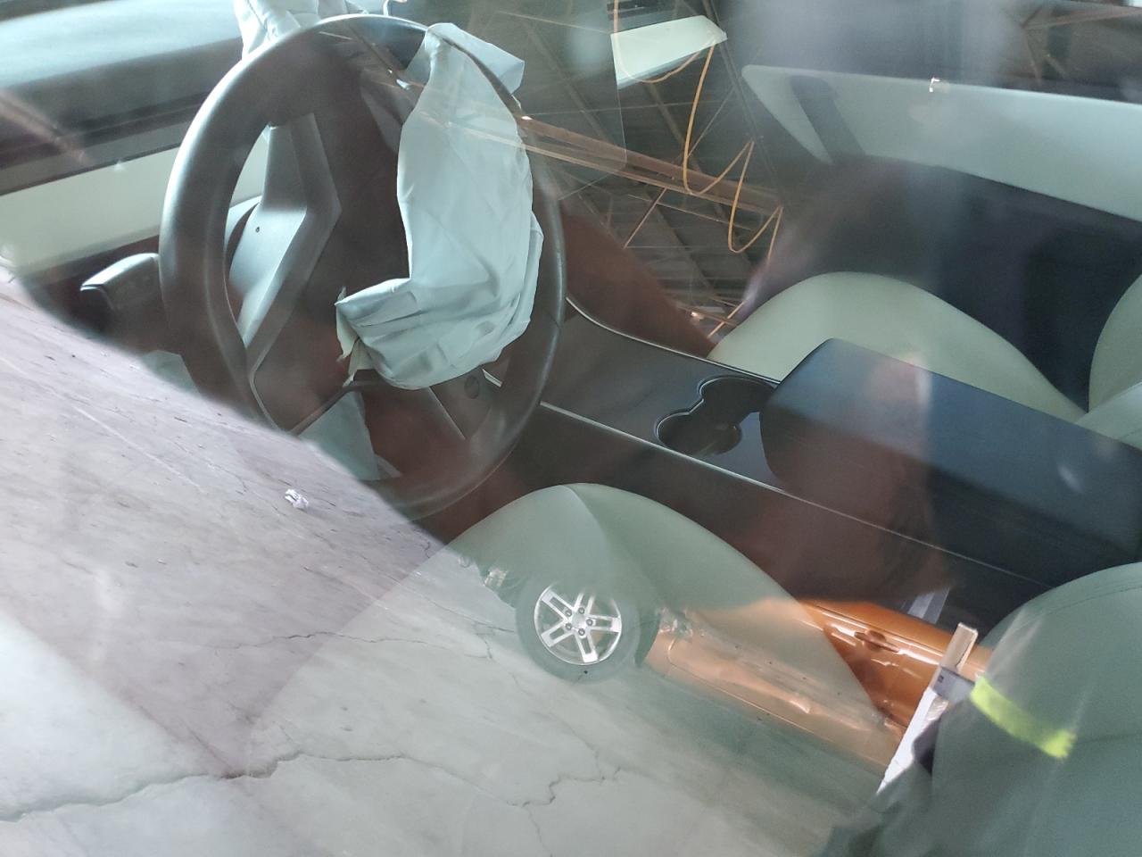 2018 Tesla Model 3 VIN: 5YJ3E1EA9JF155266 Lot: 80528225