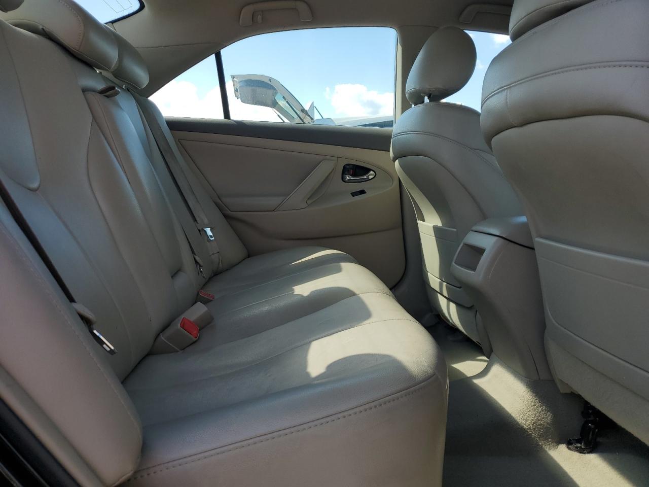 2009 Toyota Camry Base VIN: 4T4BE46K89R137219 Lot: 84282065
